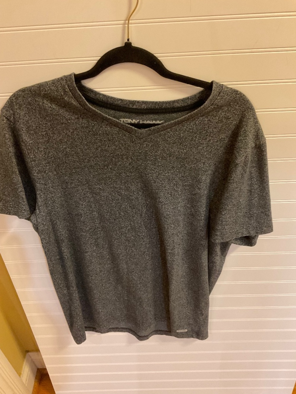 Tony Hawk Men’s Medium Heather Gray V Neck T-Shirt Skater Streetwear Causal Tee